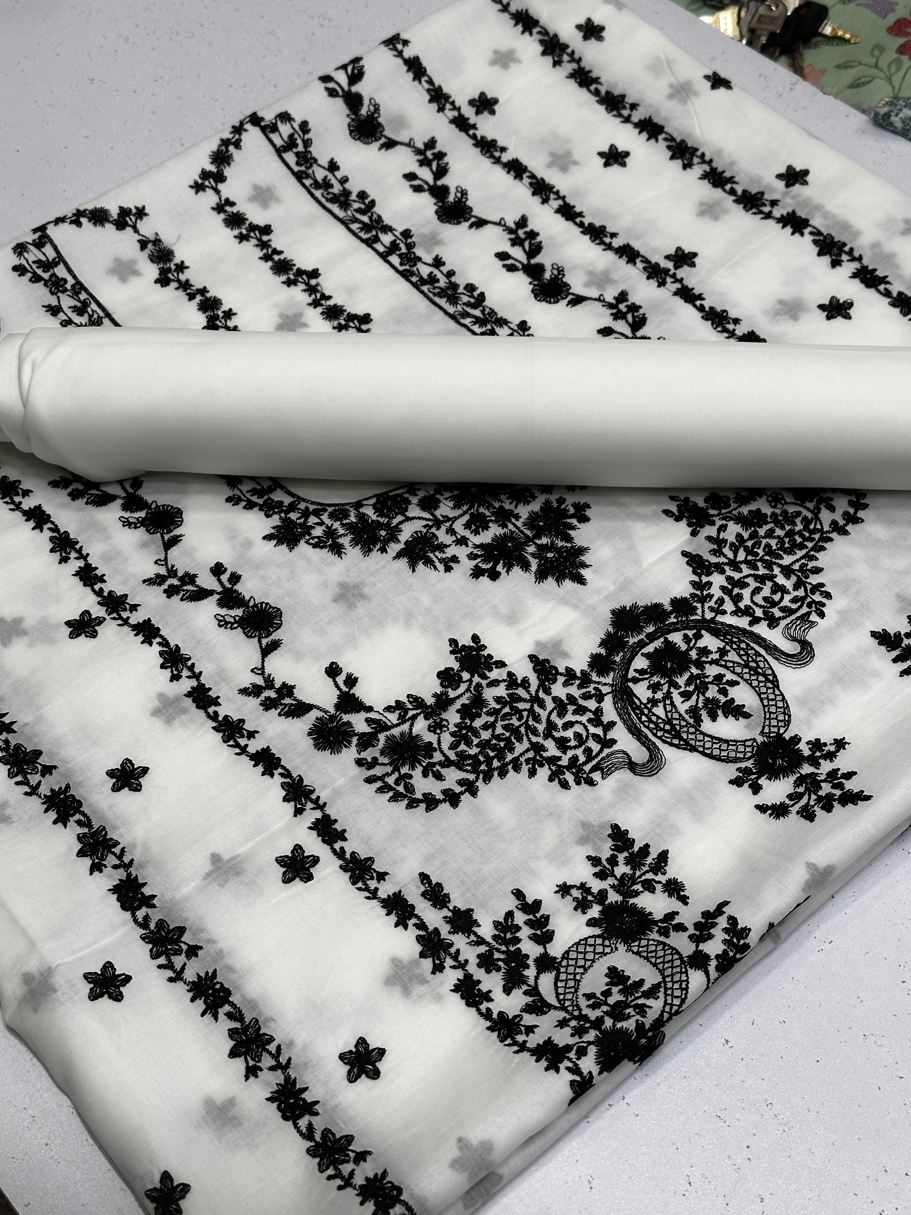 2pc Lawn Embroidery