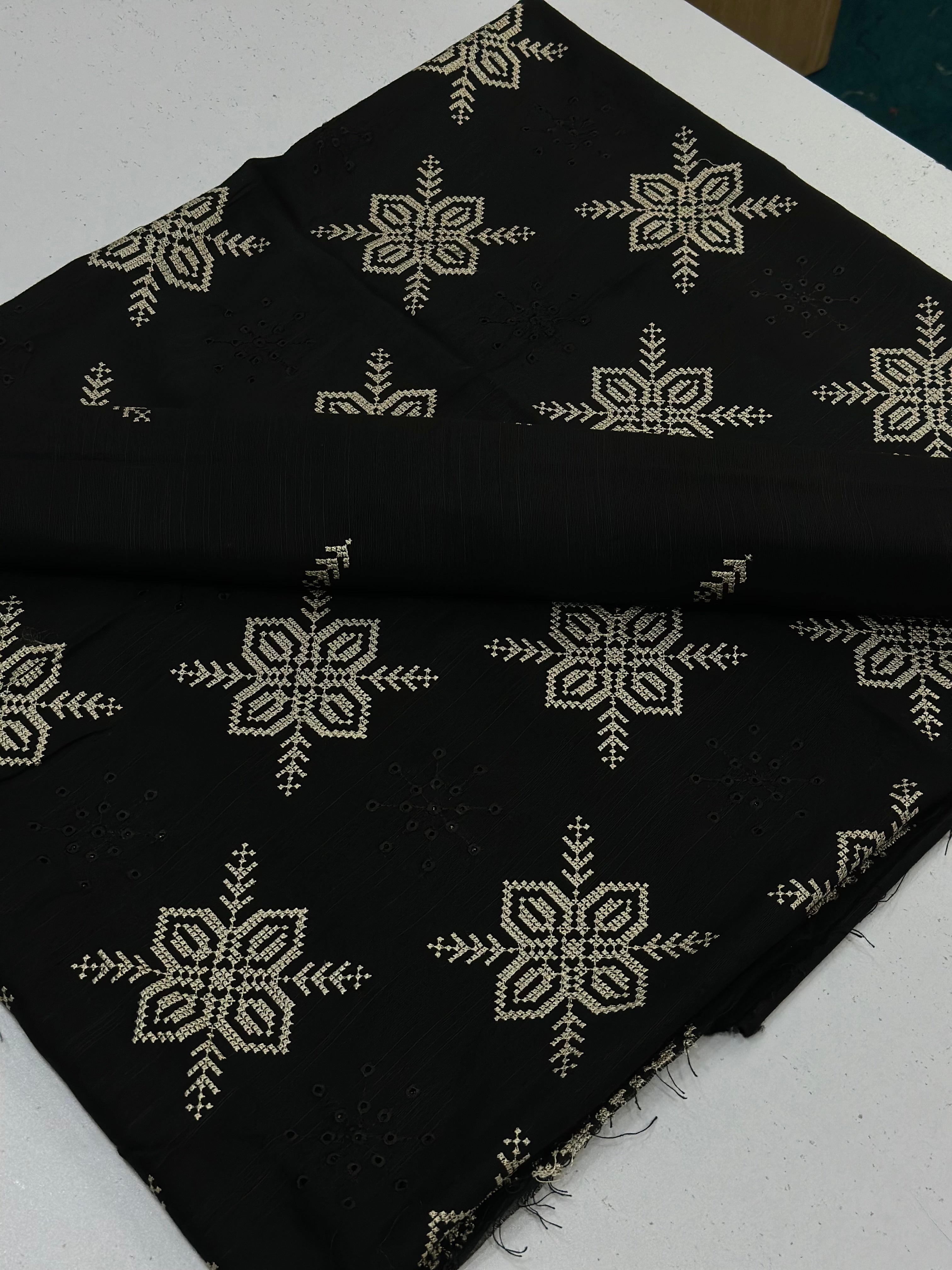 2pc Khaddar Embroidery