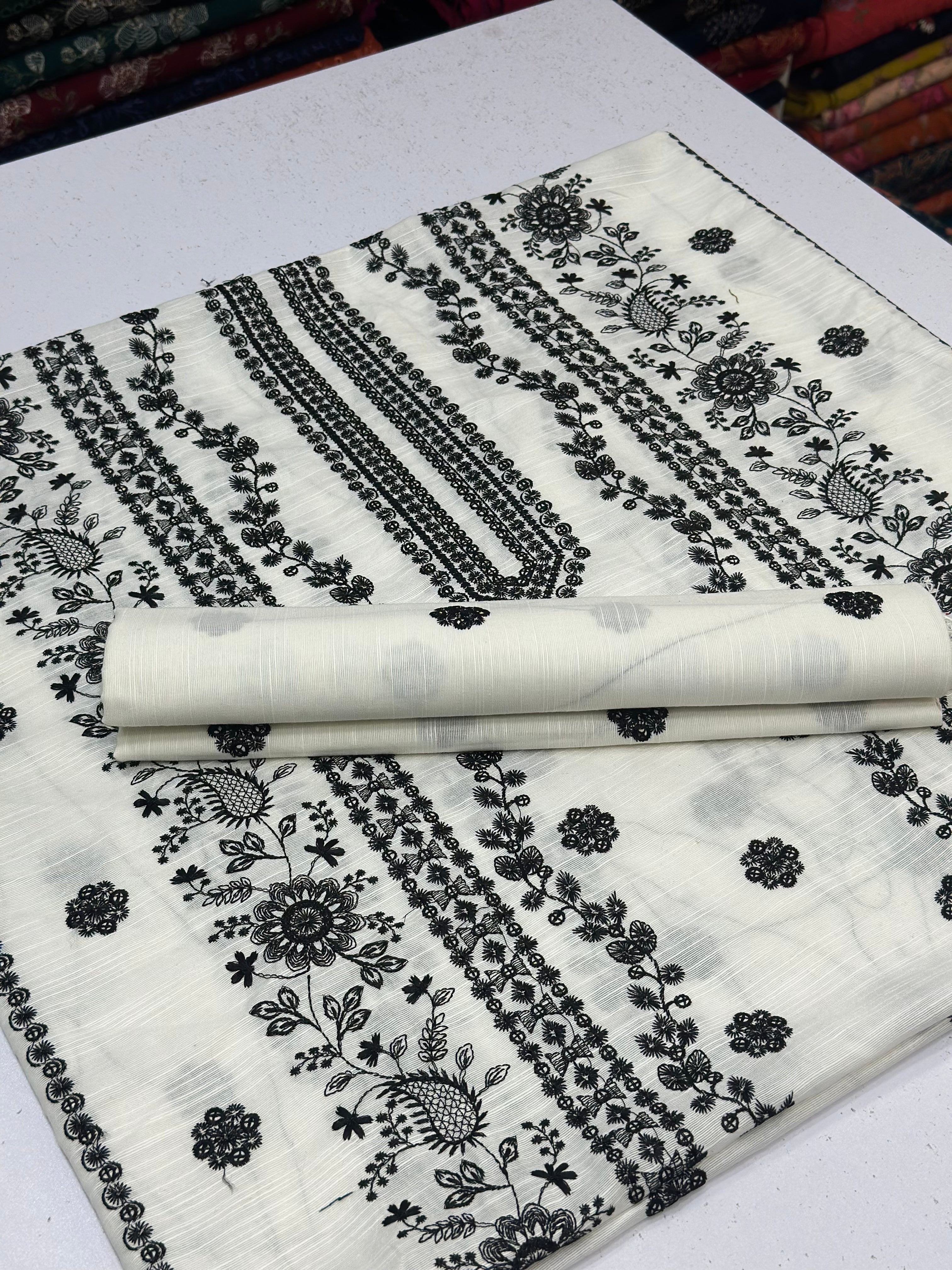 2pc Khaddar Embroidery