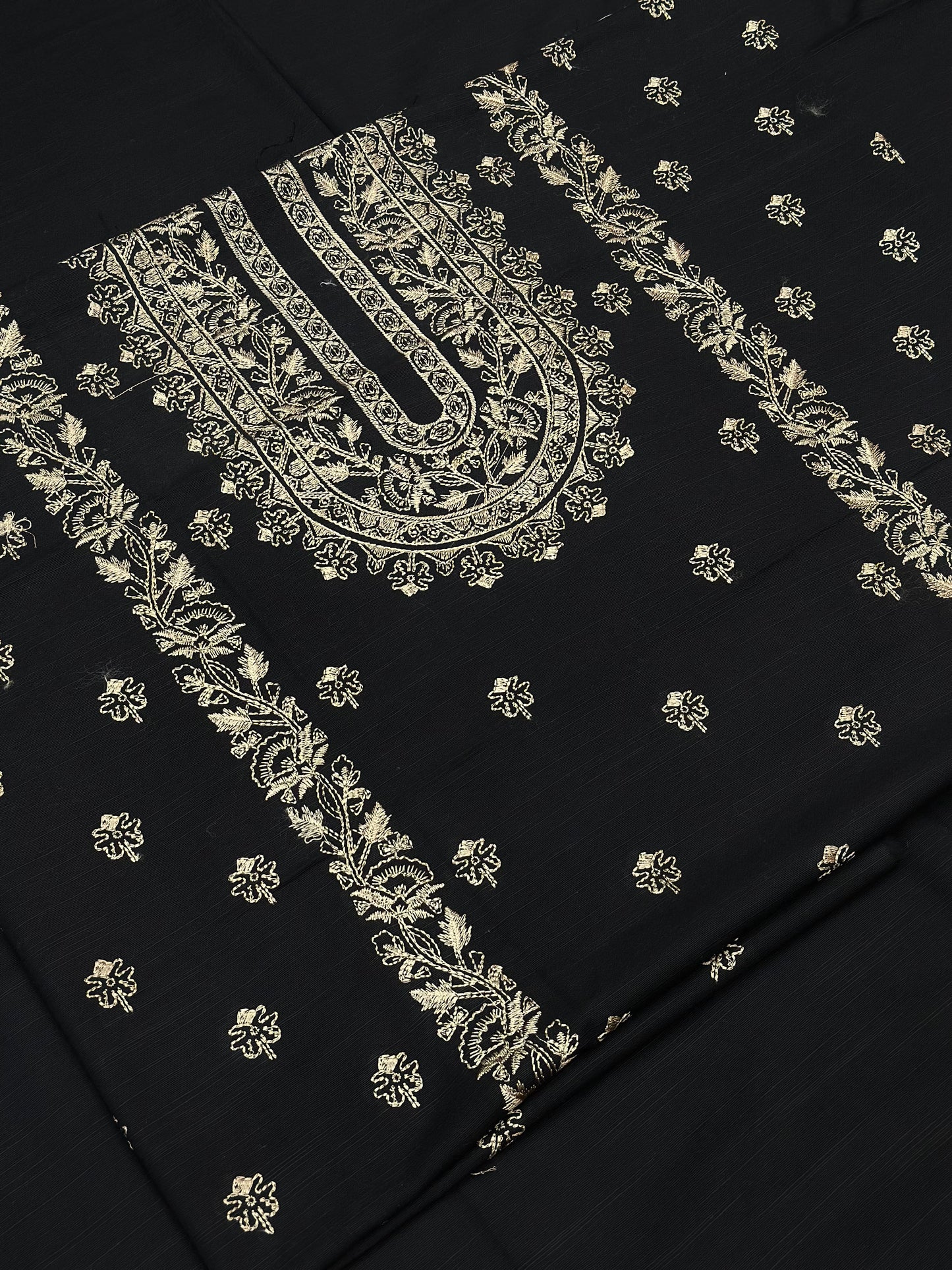 2pc Khaddar Embroidery