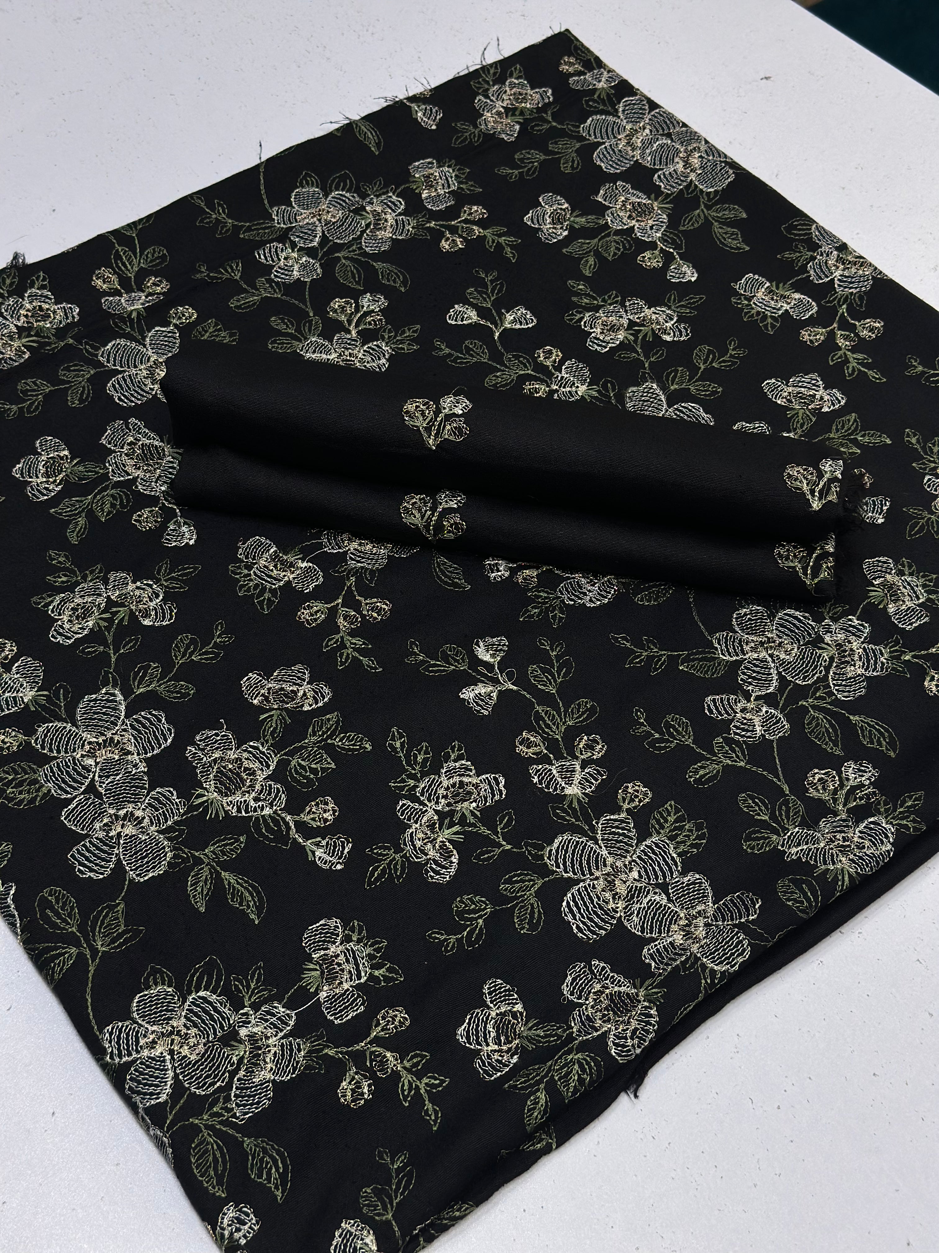 2pc Karandi Embroidery